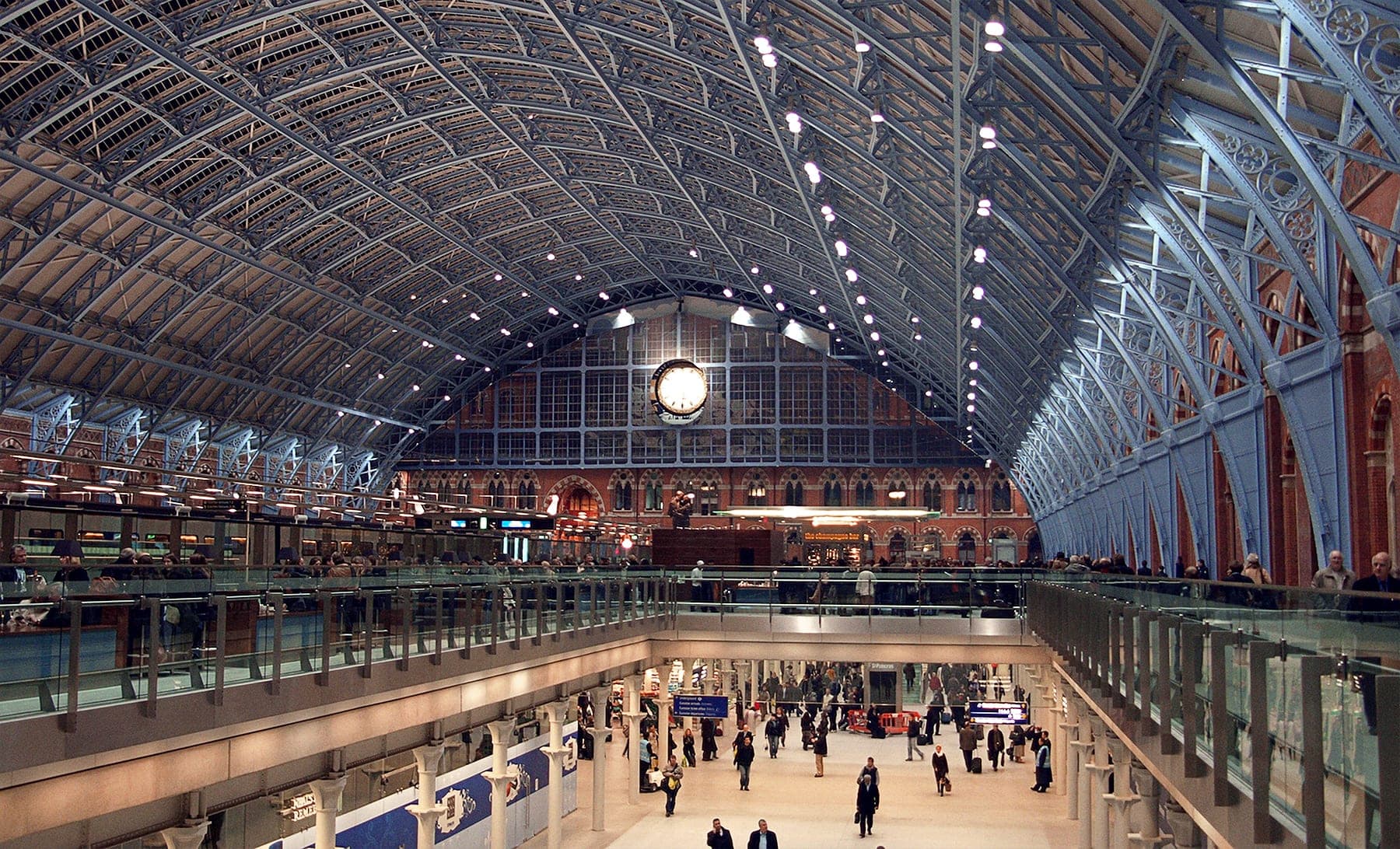 Interior view of bag storage near Liverpool Street Station